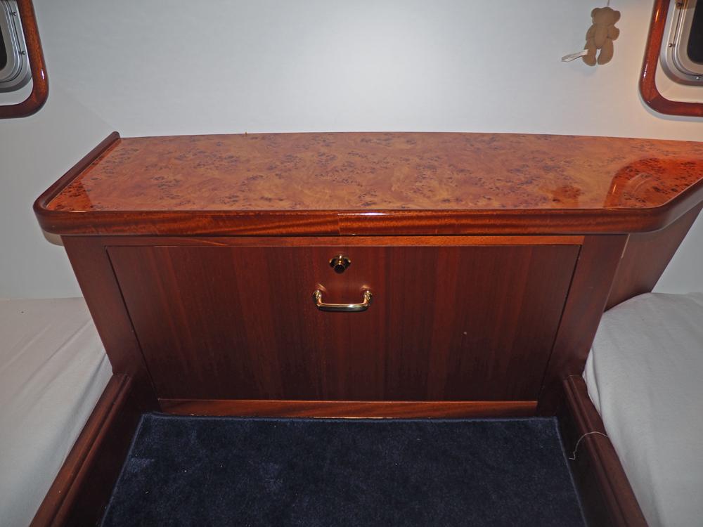 Aft cabin, Accommodation